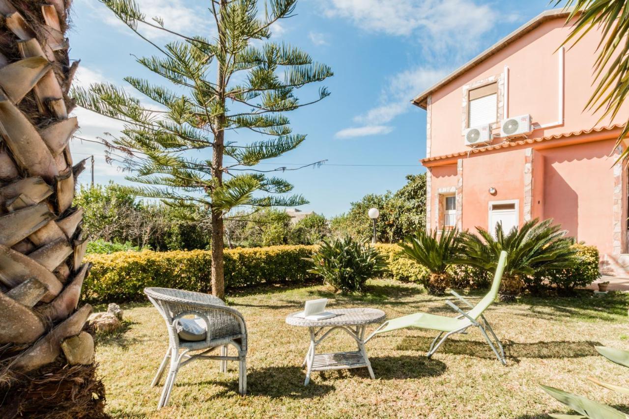 Villa Rosa Near The Sandy Beach, Parking & Wifi Noto Exterior foto